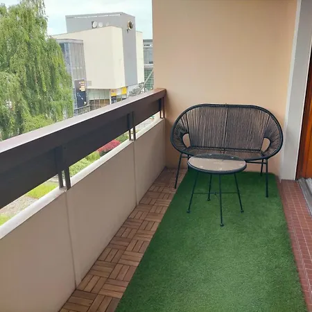 T3 Centre & Lac, Balcon, Garage Apartment *